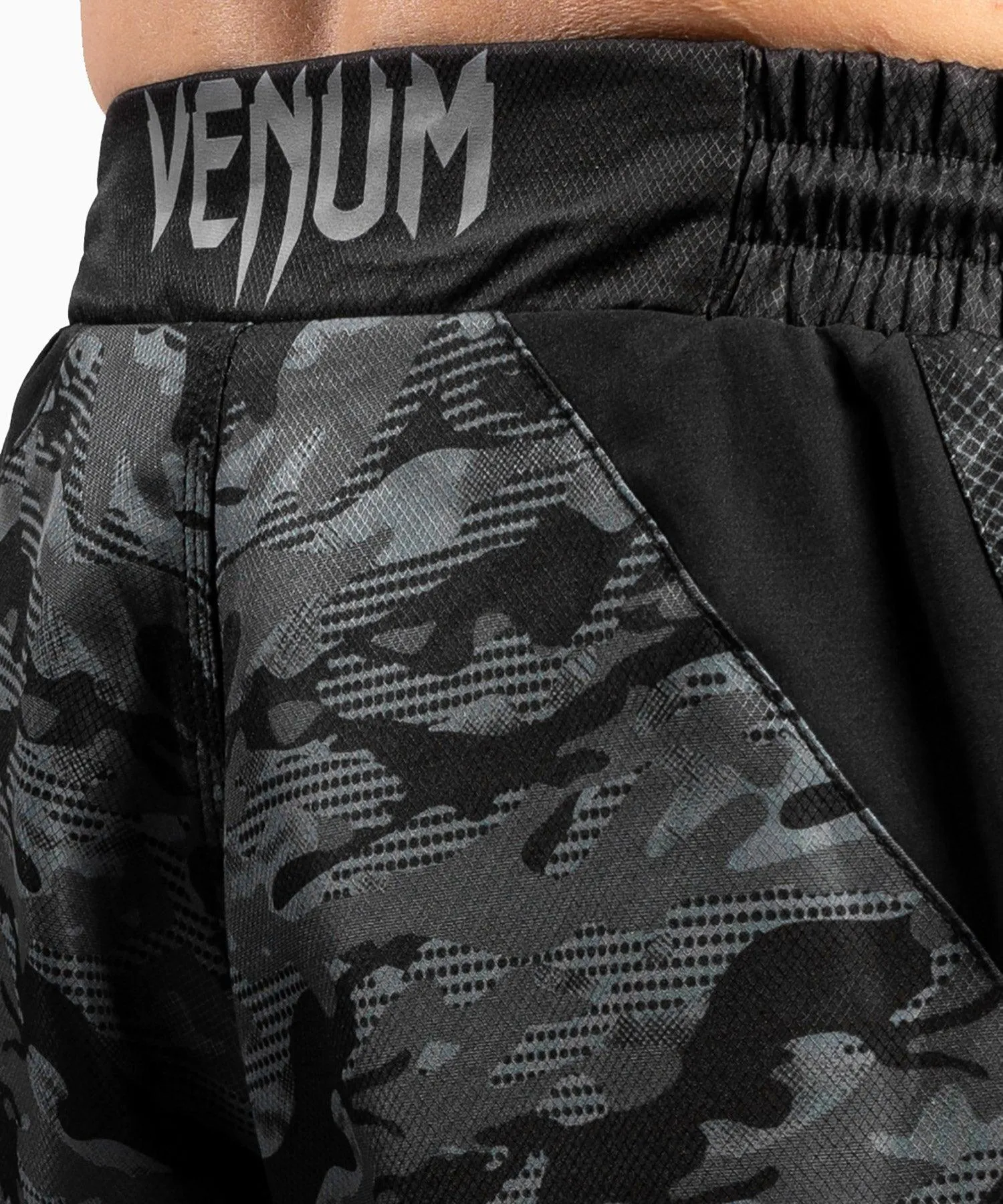 Pantalón de MMA Venum Defender - Camo Oscuro